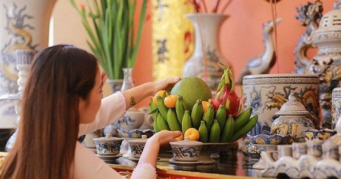 Lễ vật cúng ngoài sân
